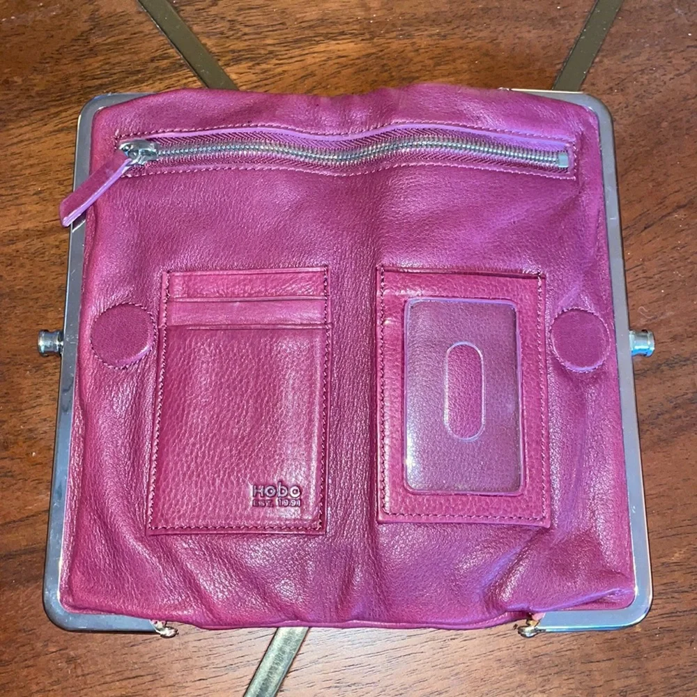 Hobo Leather wallet in a beautiful pink-plum  color